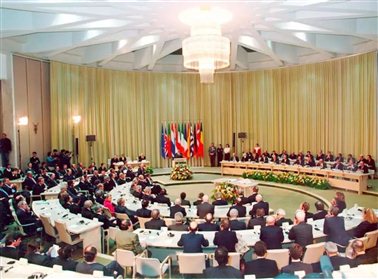 《马斯特里赫条约》签约（1992年）