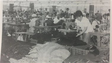 在南非的台湾工厂内景旧照